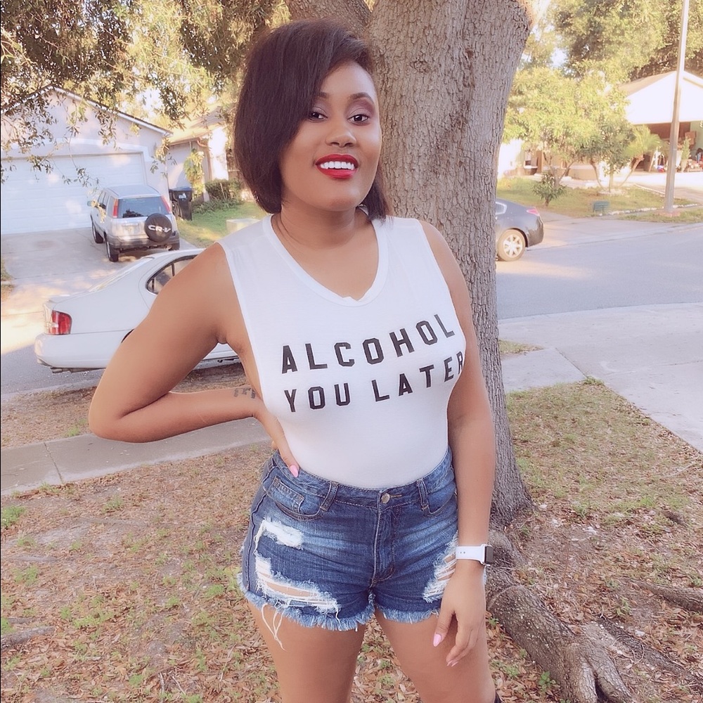 Meet your Posher, Elena